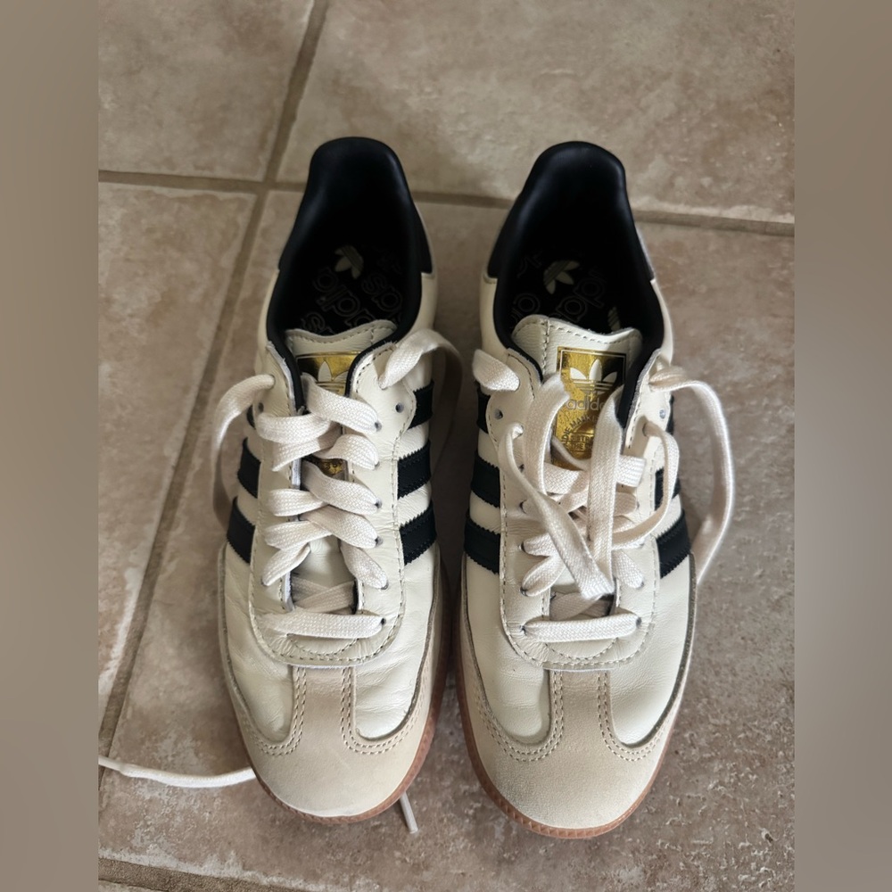 Samba OG Sneakers Cream White / Core Black / Sand Strata